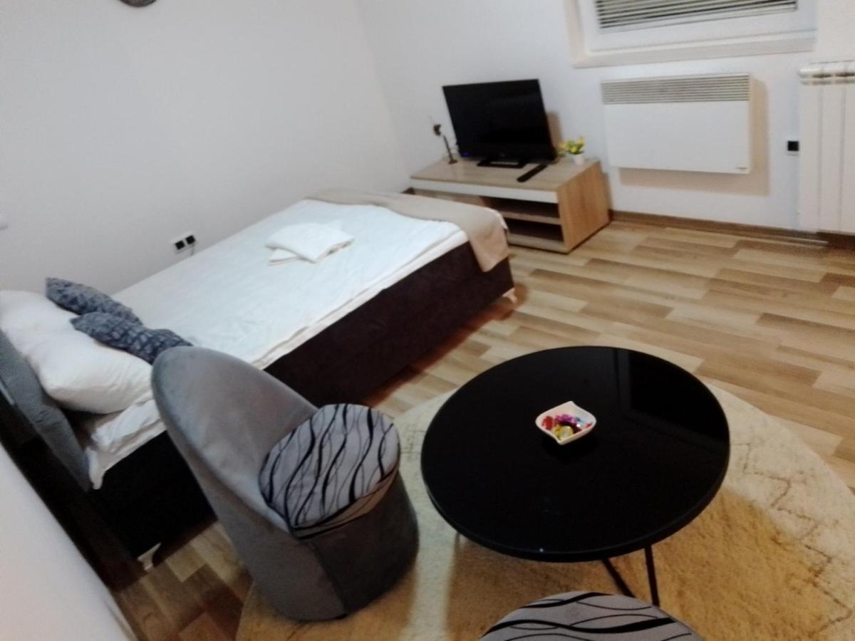 Sleep And Drive No7 Apartment Sarajevo Ngoại thất bức ảnh